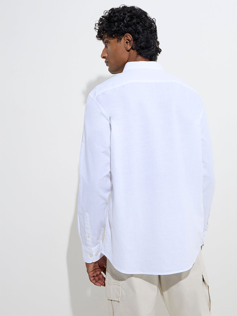 Westside WES Casuals Men's White Relaxed-Fit Cotton-Blend Shirt for Casual Wear Back View