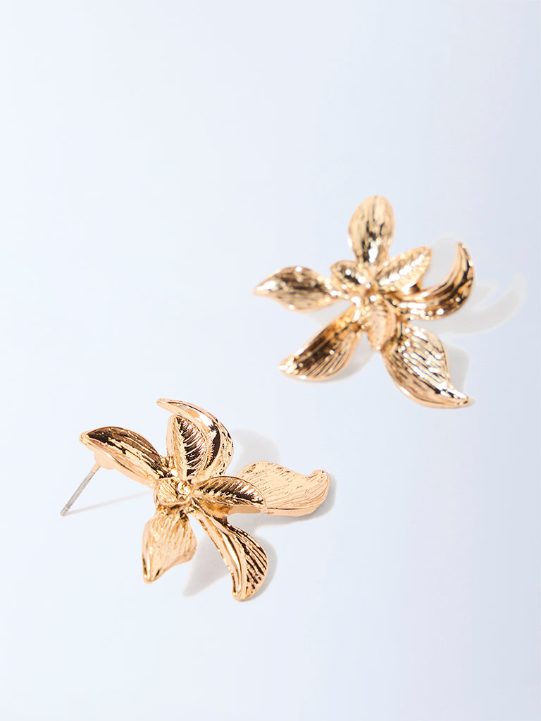 Westside Accessories Gold Floral-Designed Stud Earrings
