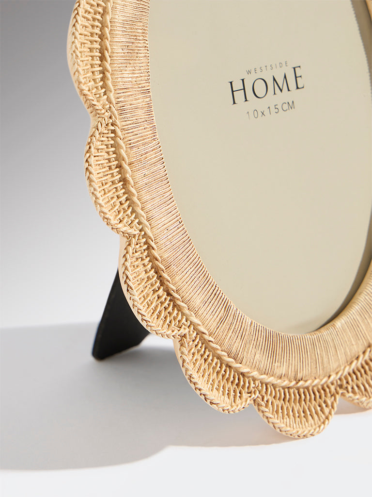 Westside Home Beige Scalloped Photo Frame (4X6) - Small