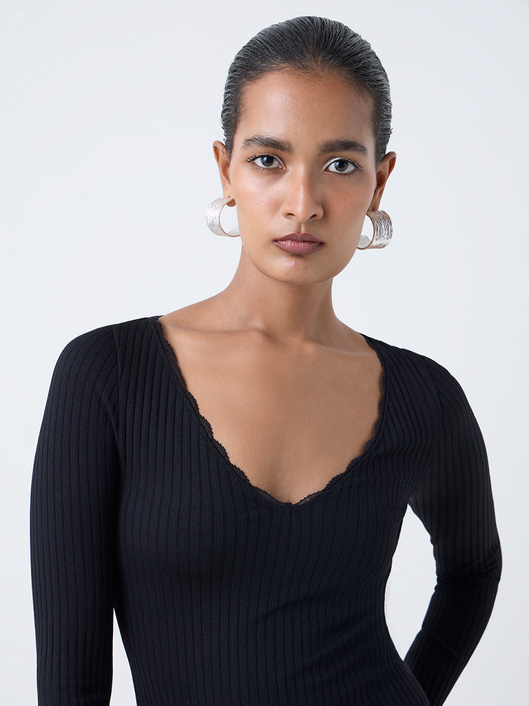 Wardrobe Black Ribbed-Textured Top