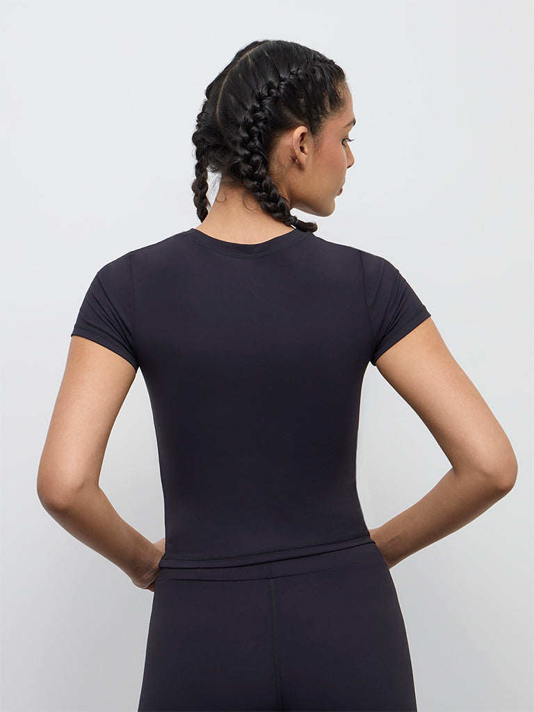 Nuoflexx Black Solid T-Shirt