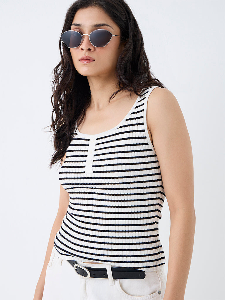 Nuon White Striped Pattern Top