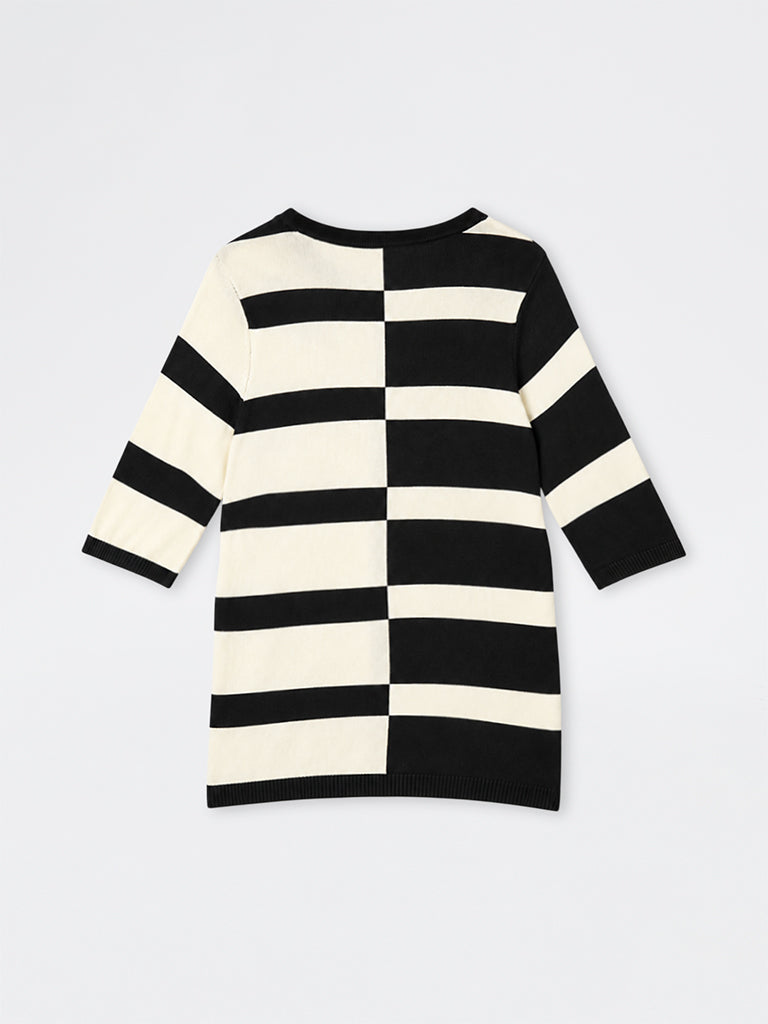 Gia Black and Off-White Colour-Blocked Striped Sweater