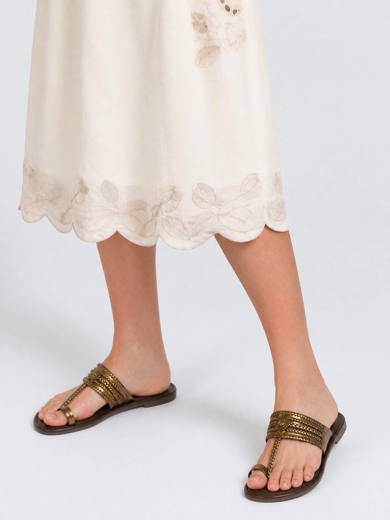 LUNA BLU Bronze Braided Kolhapuri Sandals