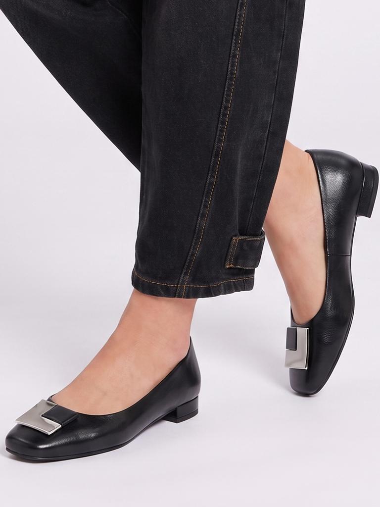 LUNA BLU Black Metal Detailed Loafers