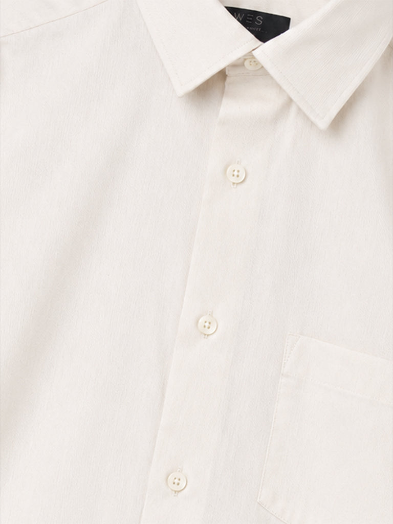 WES Formals Off-White Solid Relaxed-Fit Cotton Shirt