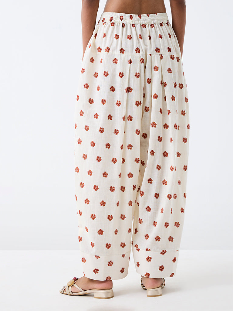 Utsa Off-White Floral Detailed Farshi Cotton Salwar