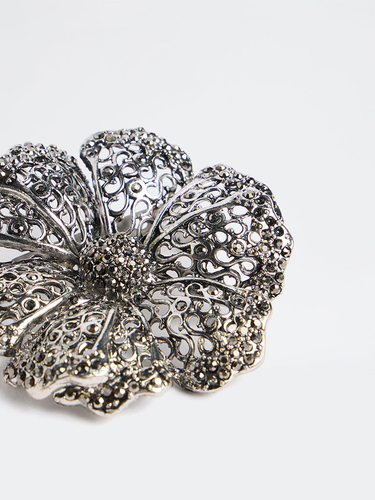 Westside Accessories Silver Floral Design Brooch