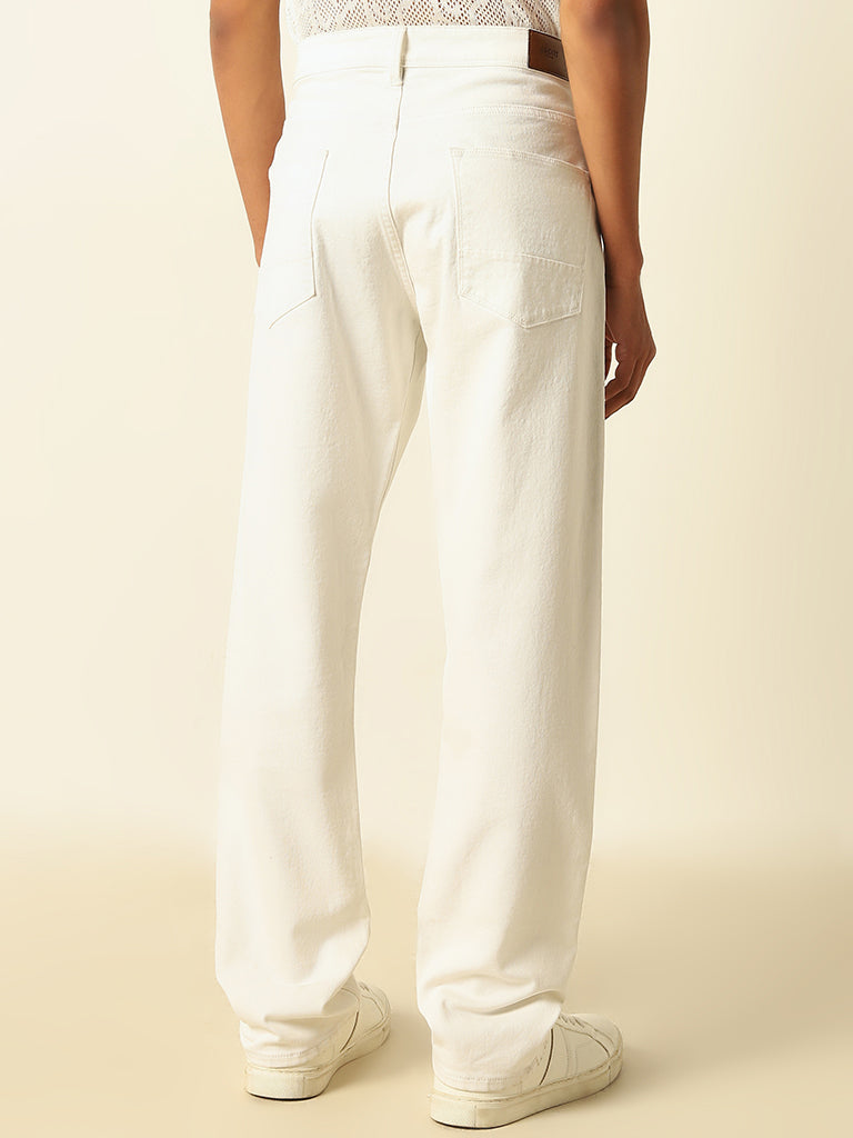 Westside Ascot Men's White Relaxed-Fit Mid-Rise Jeans for Casual Wear Back View