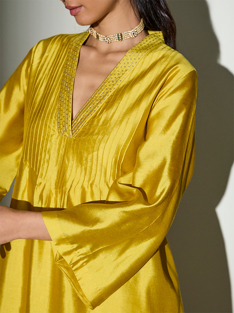 Pintuck-Detail Kurta Set – Lime Yellow
