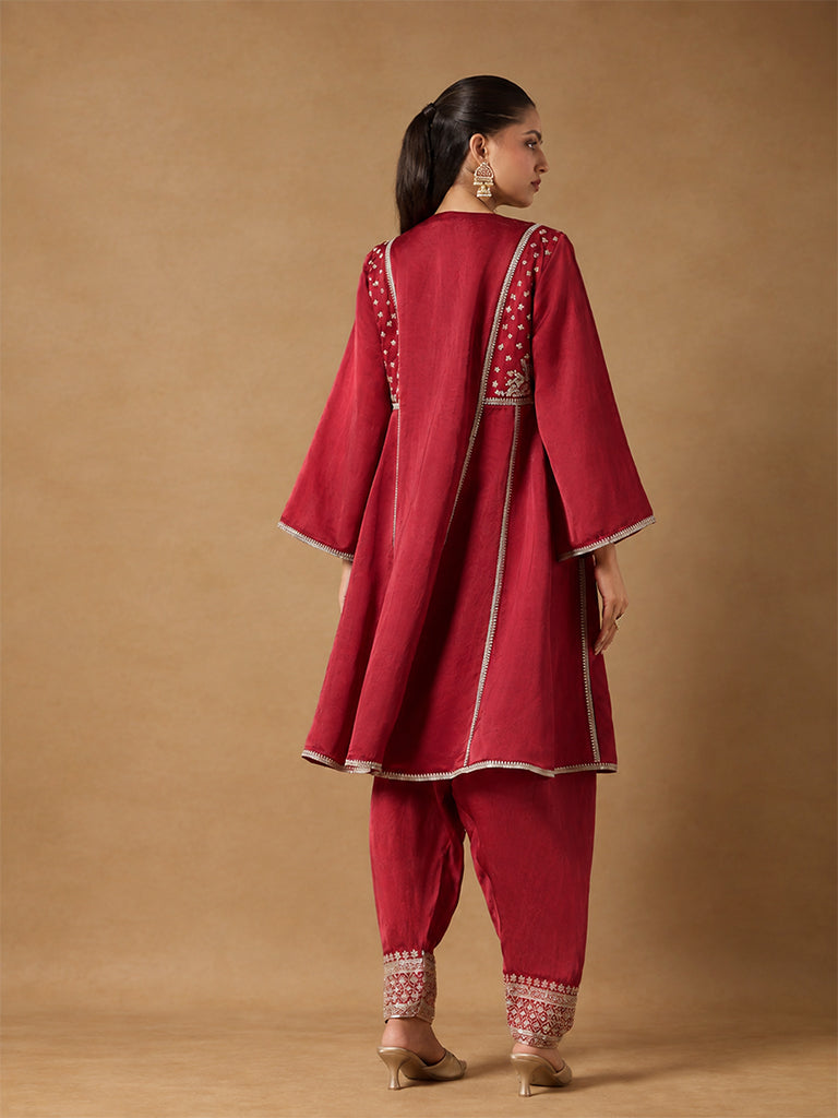 Samoh Embroidered Kurta Set with Dupatta – Red