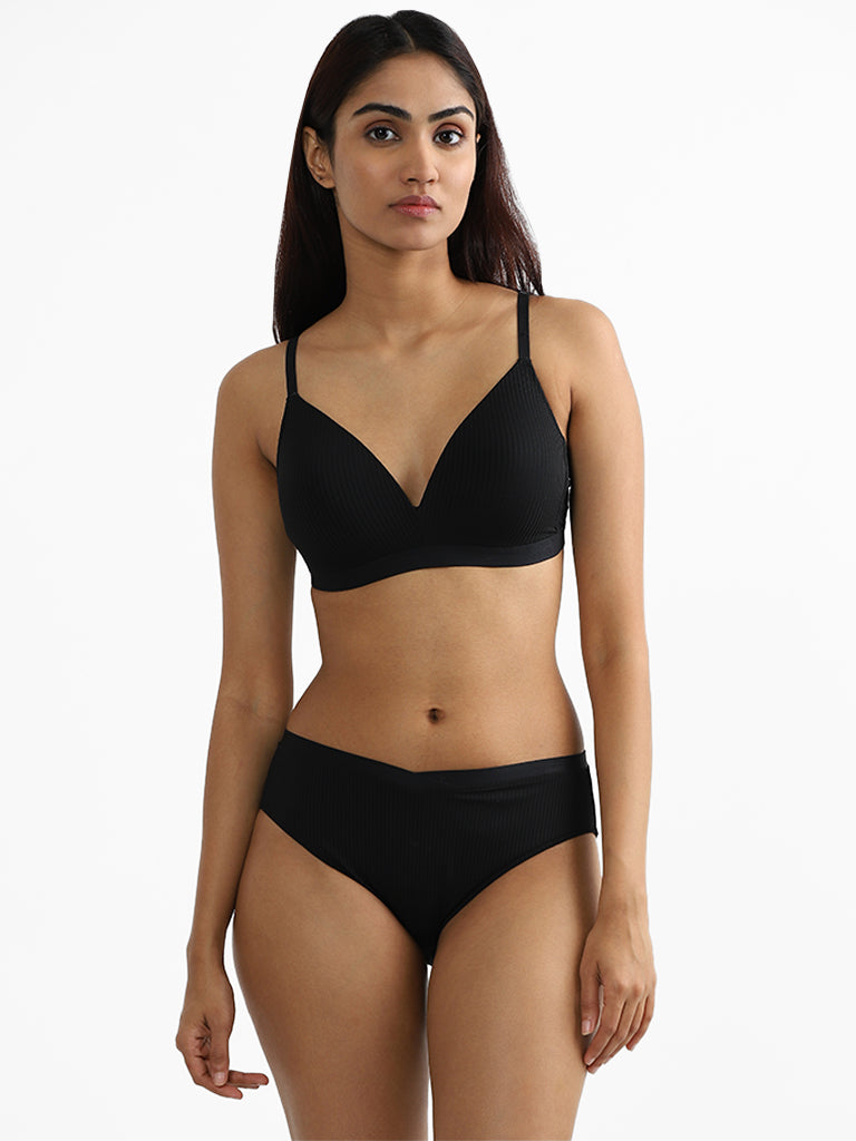 Wunderlove Black Hi-Leg Briefs