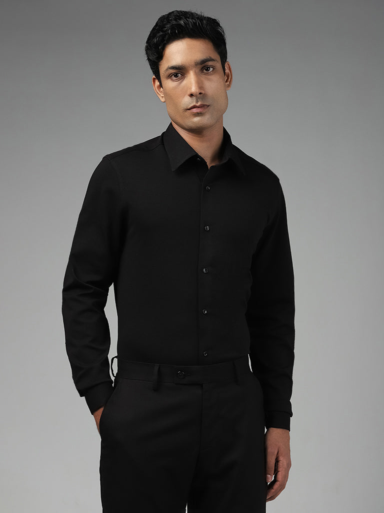 Westside WES Formals Men's Plain Black Cotton-Blend Slim-Fit Shirt for Work Wear Front View