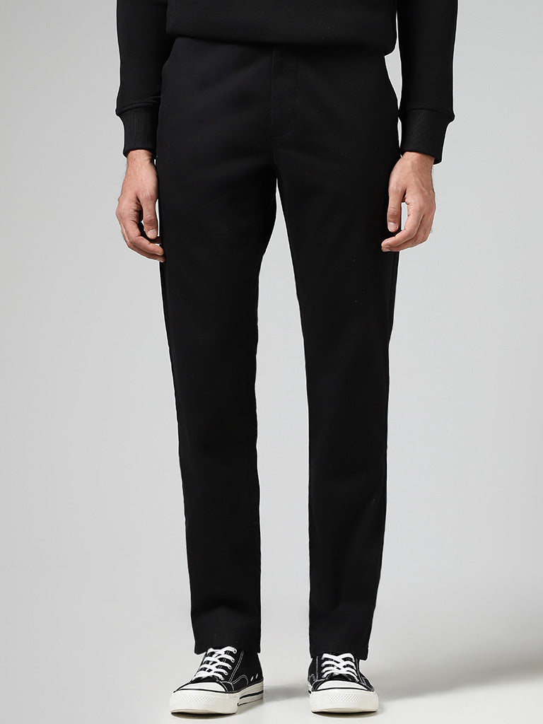 Westside WES Casuals Men's Solid Black Relaxed-Fit Mid-Rise Cotton Chinos for Casual Wear Front View