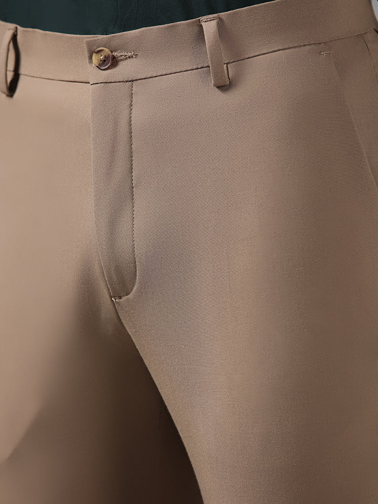 Westside WES Formals Men's Solid Dark Khaki Ultra Slim-Fit Mid-Rise Trousers for Work Wear Zoomed View