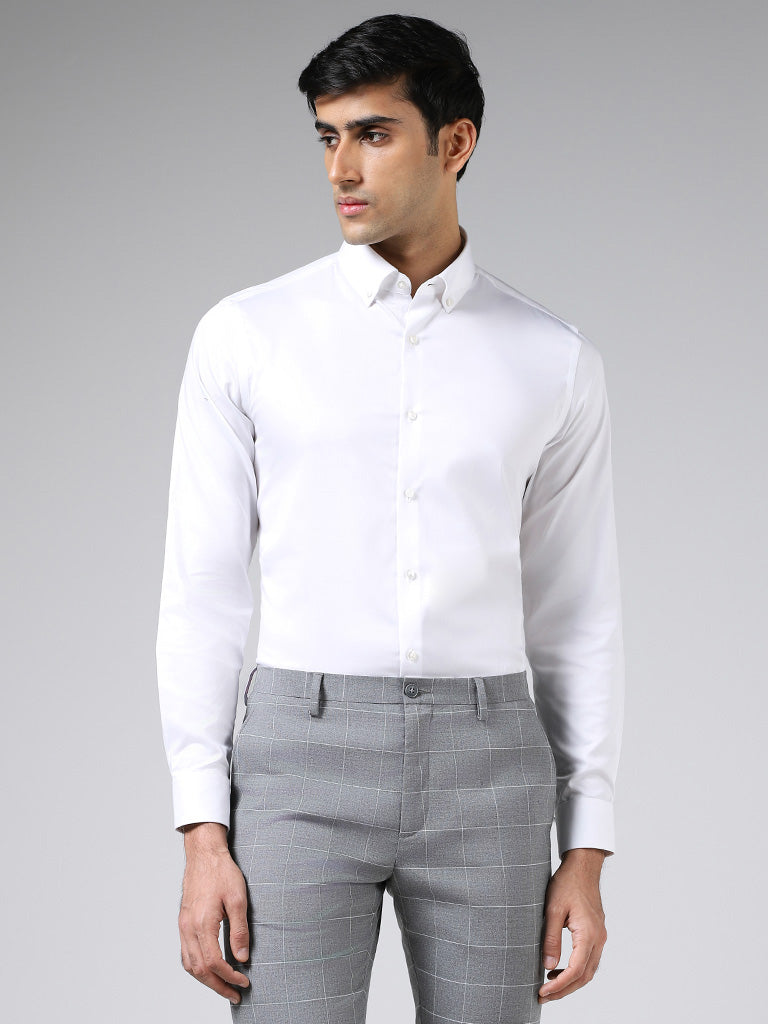 Westside WES Formals Men's Solid White Cotton-Blend Slim-Fit Shirt for Work Wear Front View