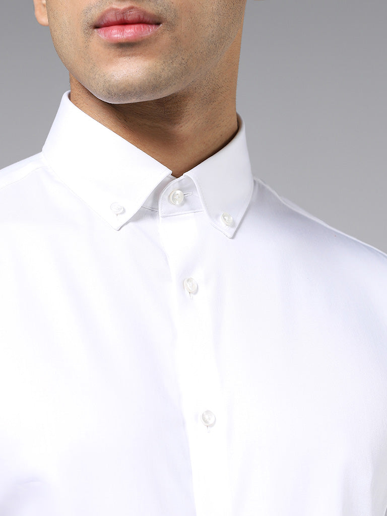 Westside WES Formals Men's Solid White Cotton-Blend Slim-Fit Shirt for Work Wear Zoomed View