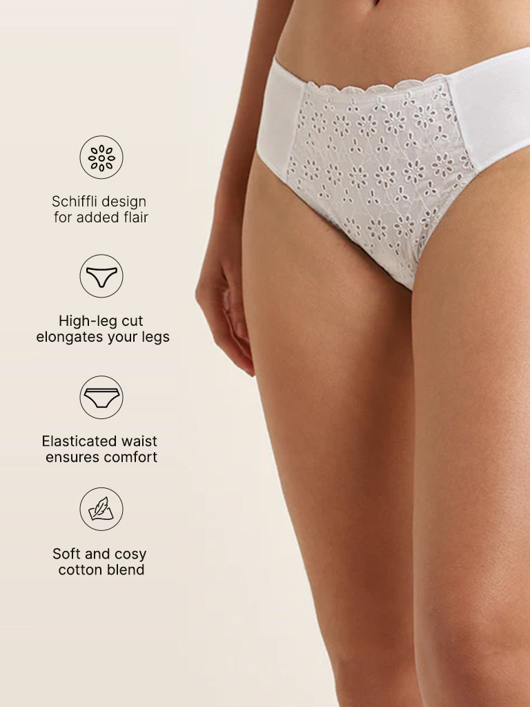 Wunderlove White Broiderie Cotton-Blend High-Leg Briefs