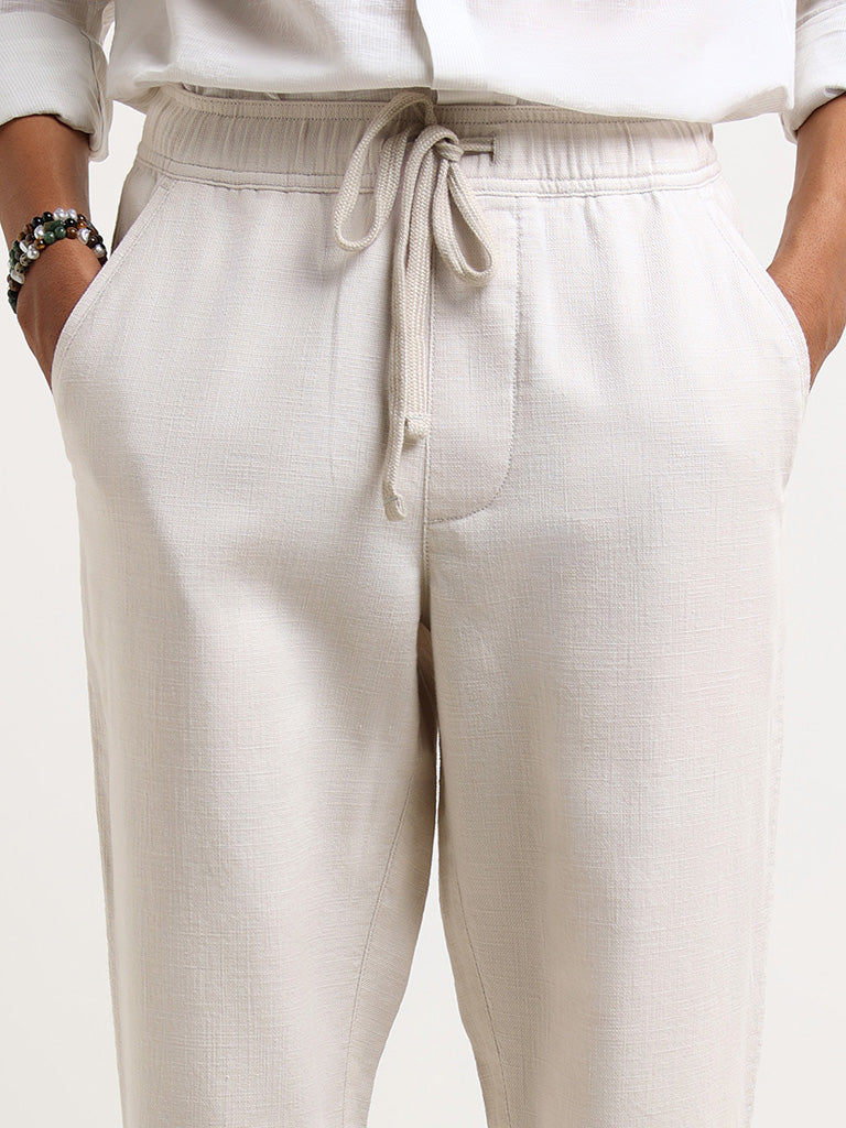 Westside ETA Men's Off-White Cotton Resort-Fit Chinos for Casual Wear Zoomed View