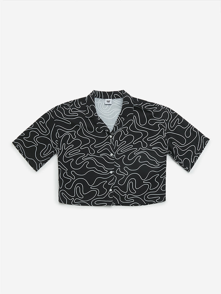 Westside Y&F Girl's Black Abstract Print Cotton-Blend Cropped Shirt for Casual Wear Front View