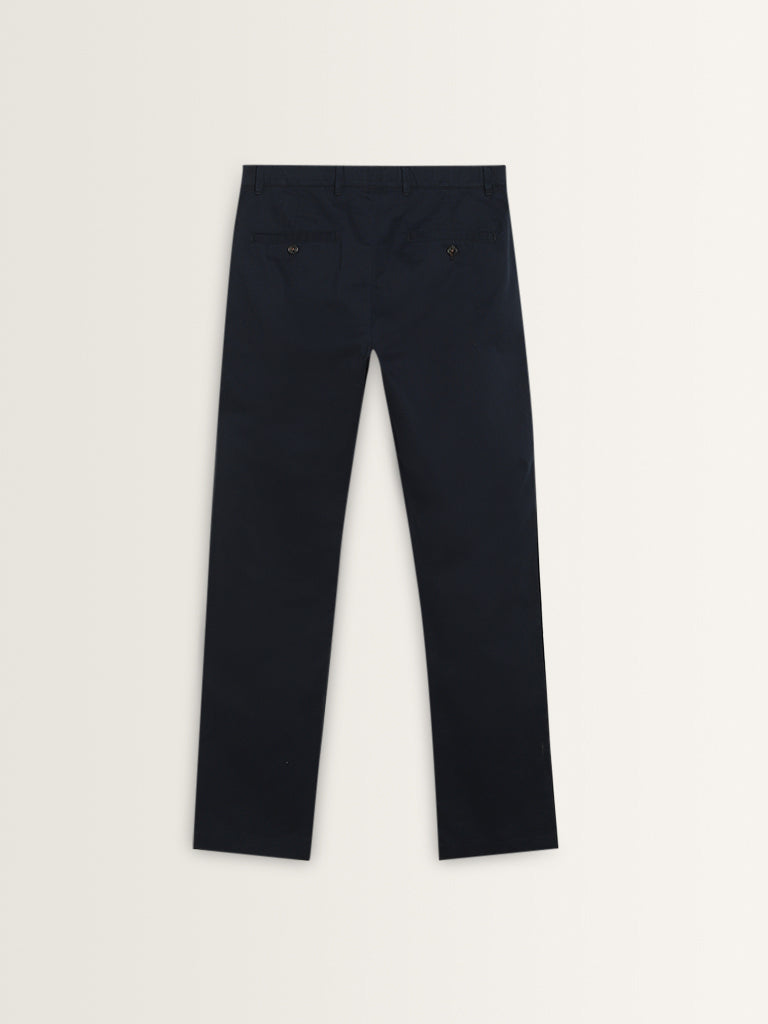 Westside Ascot Men's Navy Solid Relaxed-Fit Mid-Rise Cotton-Blend Chinos for Casual Wear Flatly Back view
