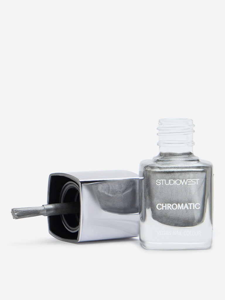 Studiowest Chromatic Gunmetal Steel Blaze gm-30 Nail Colour - 8 ml