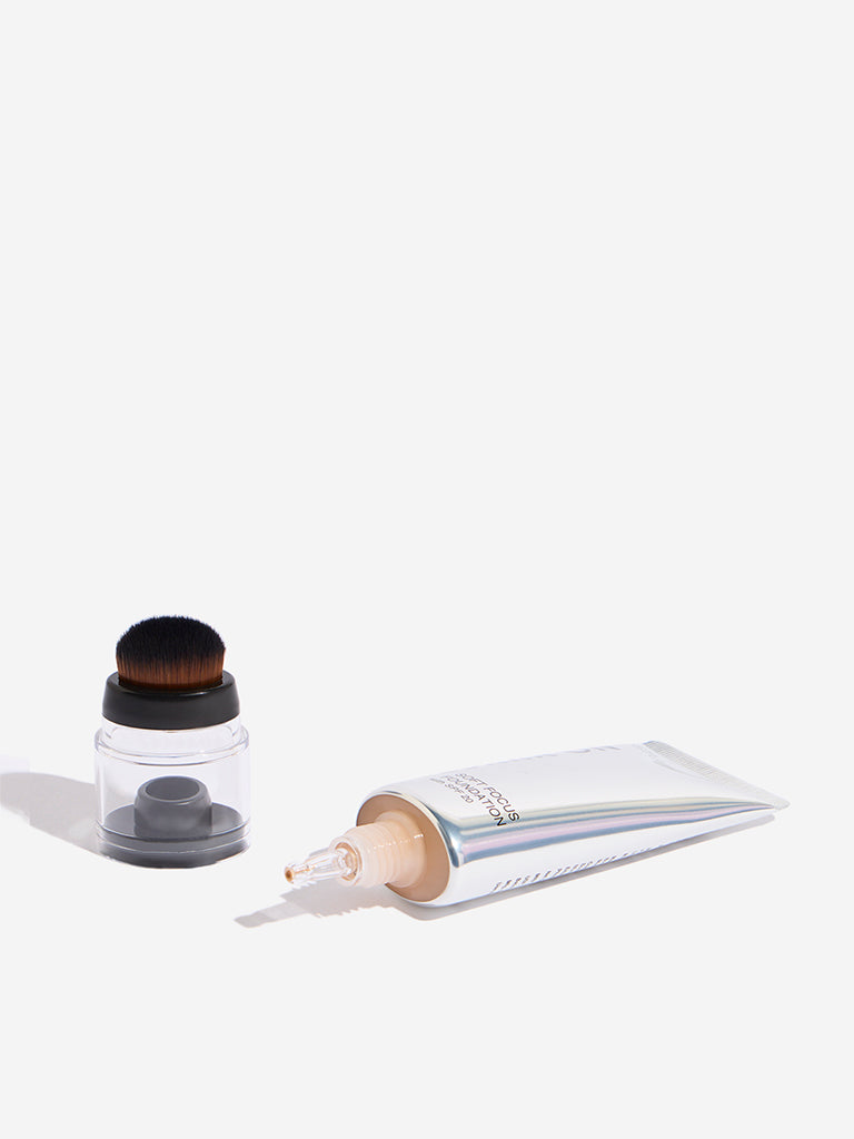 Studiowest Latte Blurrr On Foundation - 30 ml