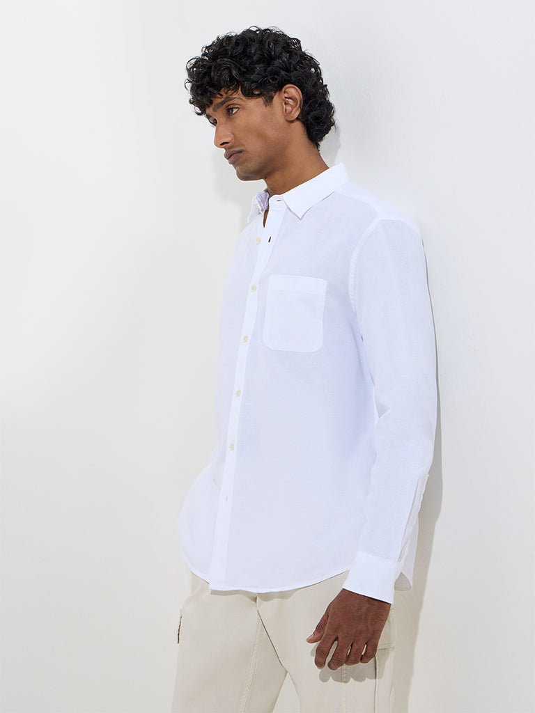 Westside WES Casuals Men's White Relaxed-Fit Cotton-Blend Shirt for Casual Wear Front View