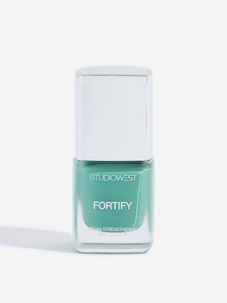 Studiowest Fortify Mint Whisper GR-12 Nail Colour - 8 ml