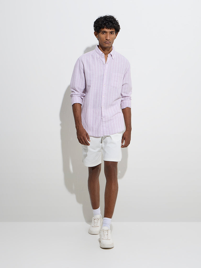 Westside WES Casuals Men's White Relaxed-Fit Mid-Rise Cotton-Blend Shorts for Casual Wear Front View