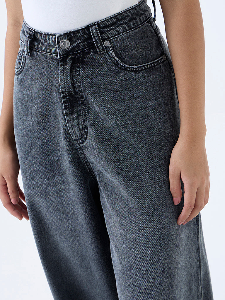 Nuon Grey Faded Relaxed-Fit High-Rise Jeans