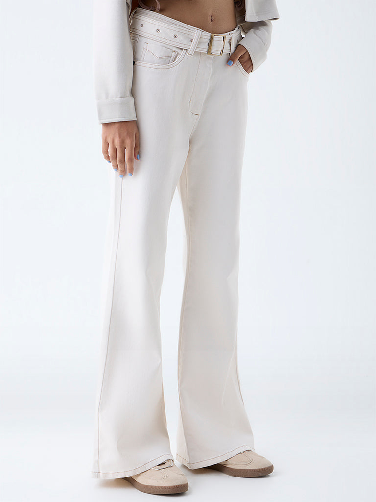 Westside Nuon Women's Off-White Mid-Rise Bootcut Jeans with Belt for Casual Wear Front view