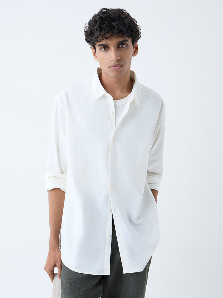 Westside ETA Men's White Solid Relaxed-Fit Cotton Shirt for Casual Wear Front view