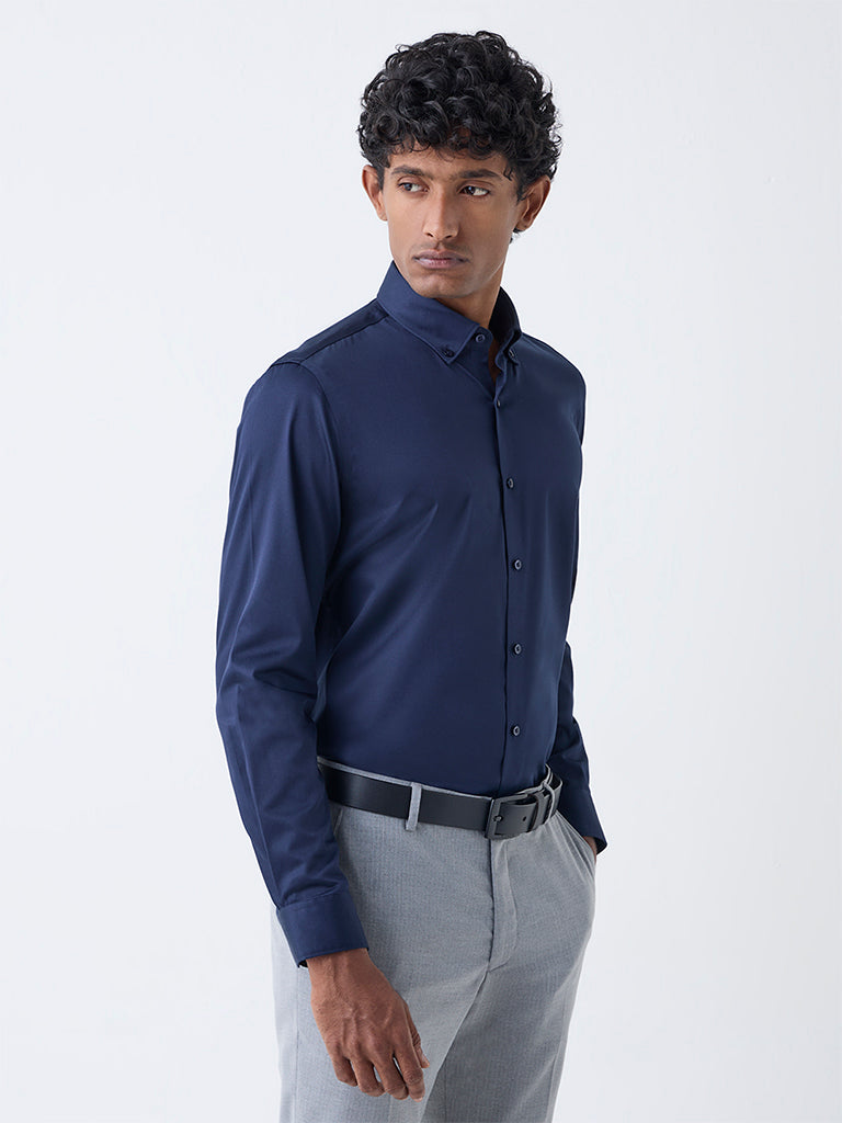 WES Formals Navy Solid Slim-Fit Cotton-Blend Shirt