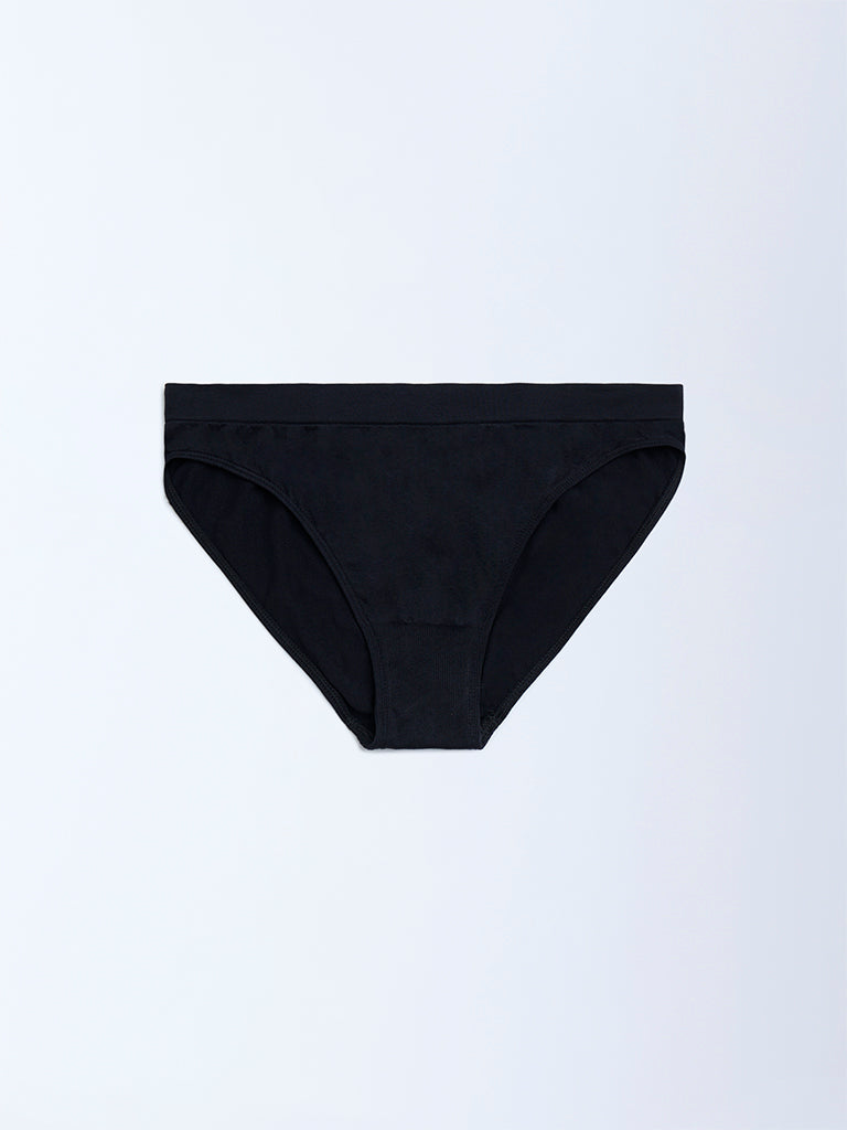 Westside Superstar Women's Black Seam-Free Bikini Briefs - Pack of 2 for Casual Wear Flatly