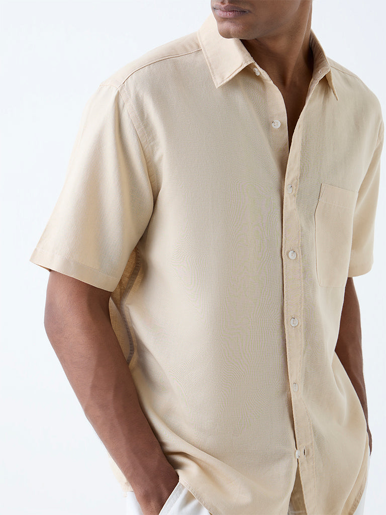 Westside WES Casuals Men's Beige Solid Relaxed-Fit Linen-Blend Shirt for Casual Wear Zoomed View
