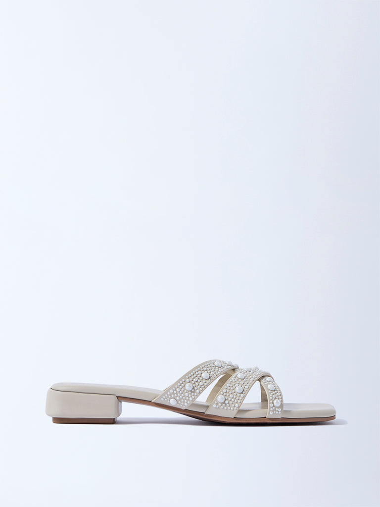 LUNA BLU Ivory Pearlescent Multi-Strap Sandals