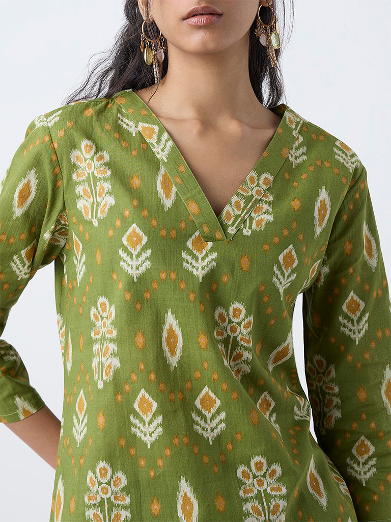 Utsa Green Ikat Pattern Straight Cotton Kurta