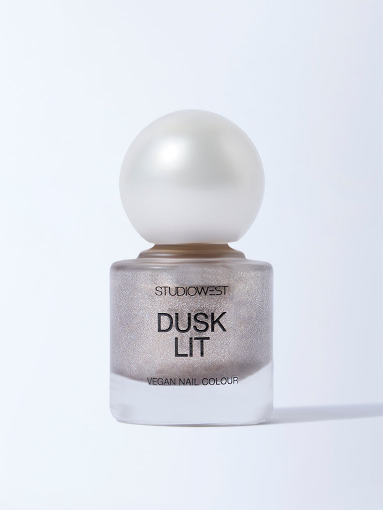 Studiowest Dusk Lit Vegan Champagne Whisper G-02 Nail Colour - 6 ml