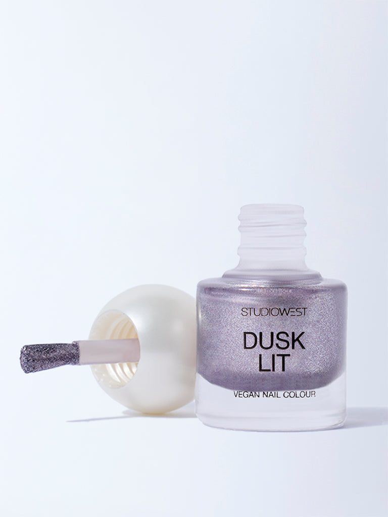 Studiowest Dusk Lit Vegan Plum Mirage MV-01 Nail Colour - 6 ml