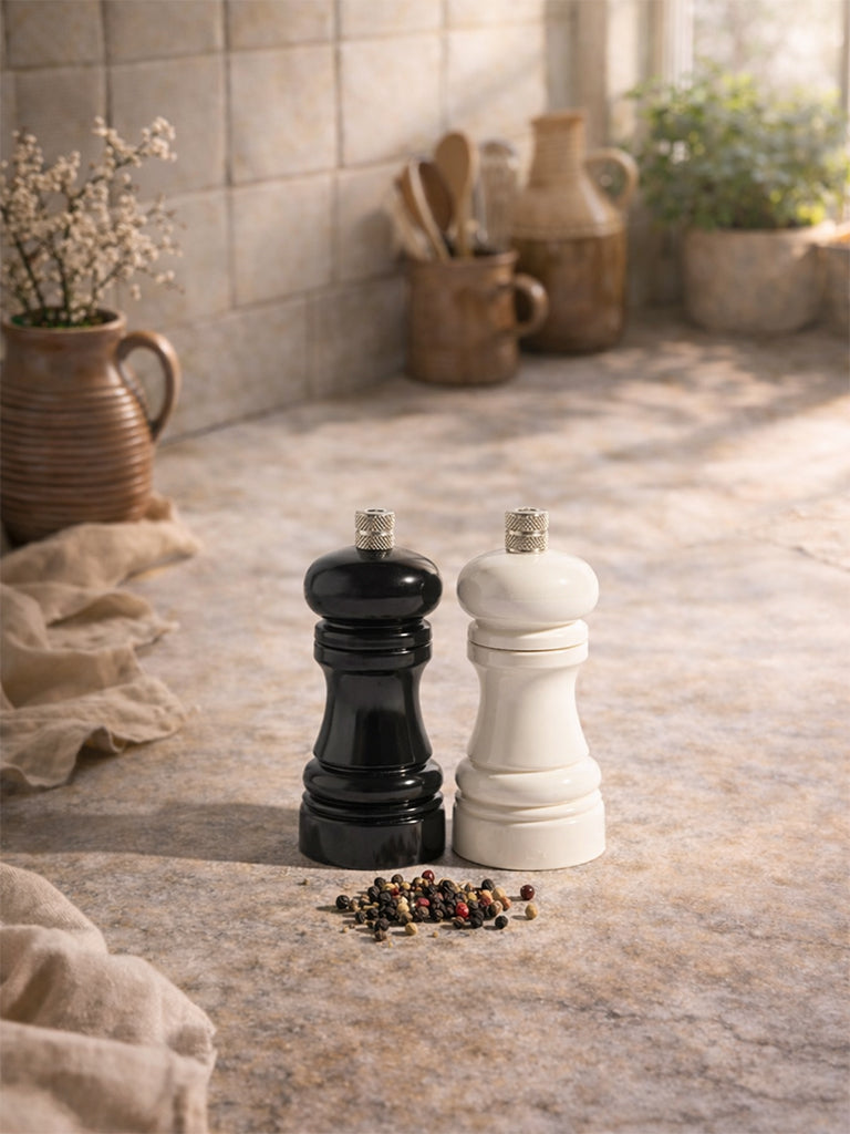 Westside Home White Salt Grinder