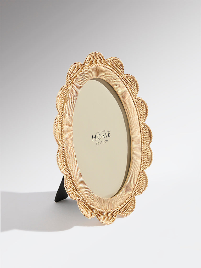 Westside Home Beige Scalloped Photo Frame (4X6) - Small