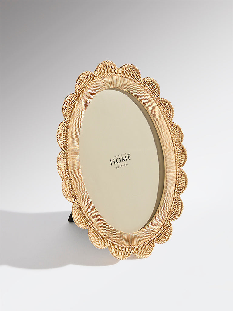 Westside Home Beige Scalloped Photo Frame (5X7) - Large