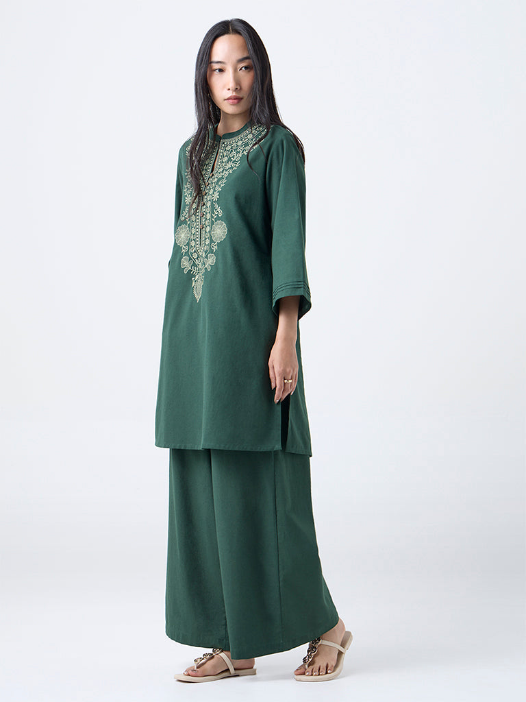 Utsa Jade Green Floral Embroidered Cotton-Blend A-Line Kurti