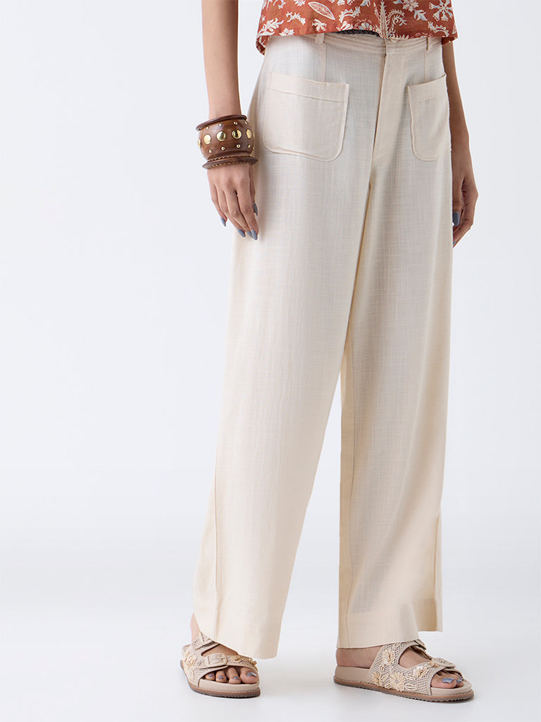 Bombay Paisley Off-White Solid Pants