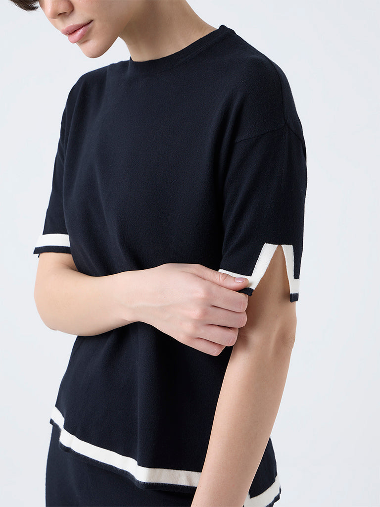 Wunderlove Black Solid Top