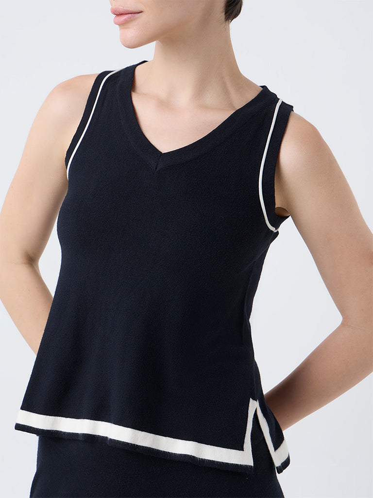 Wunderlove Black Solid Top