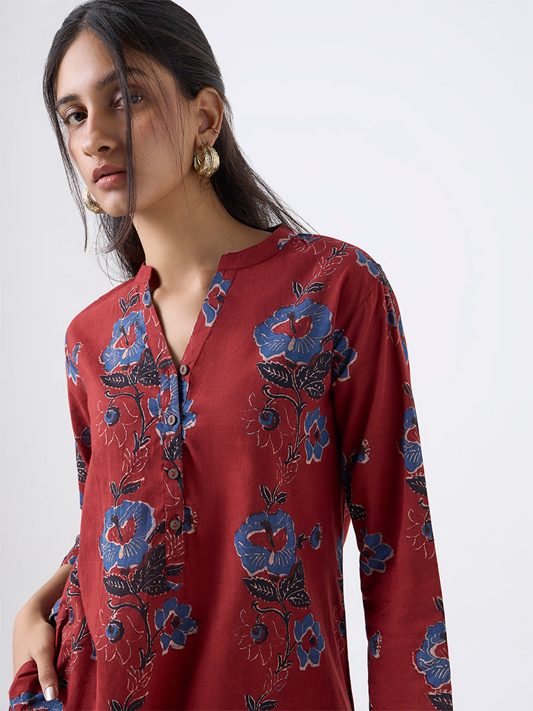 Utsa Maroon Floral Design Cotton Straight Kurta