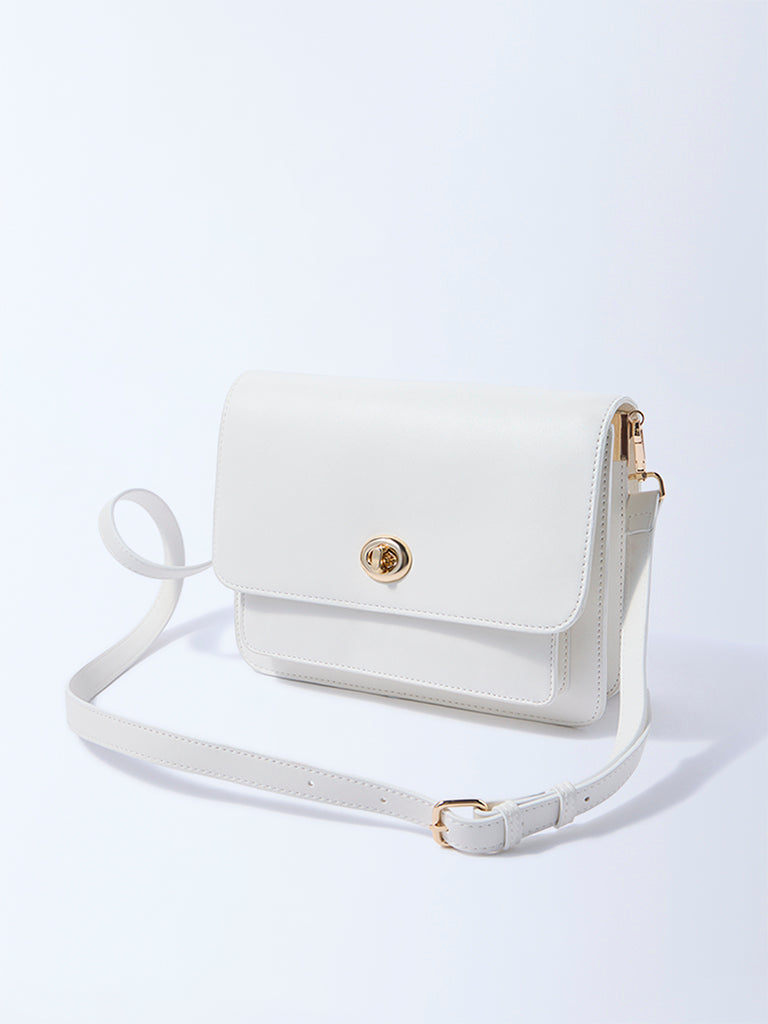 Westside White Bag with Sling Handle and Belt
