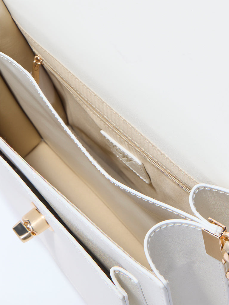 Westside White Bag with Sling Handle and Belt